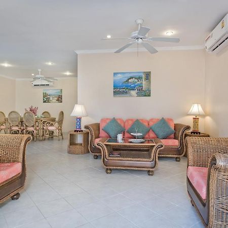 Butterfly Garden Boutique Residences Large Luxury Apts And Villas A Lifetsyle Destination By Neang, Everything You Need All Right Here 1-3 Bedrooms 110 To 190 Sq Mtrs, 2 Full Bathrooms, Rain Shower, Spa Bath, Bbq, Free Wifi, Staff 24-7, Close To Beac 파타야 외부 사진