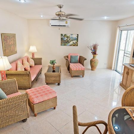 Butterfly Garden Boutique Residences Large Luxury Apts And Villas A Lifetsyle Destination By Neang, Everything You Need All Right Here 1-3 Bedrooms 110 To 190 Sq Mtrs, 2 Full Bathrooms, Rain Shower, Spa Bath, Bbq, Free Wifi, Staff 24-7, Close To Beac 파타야 외부 사진